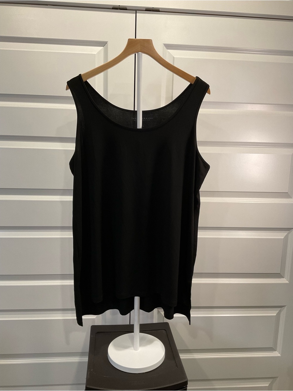 Susan Graver Black Sleeveless Scoop Neck Tank Top